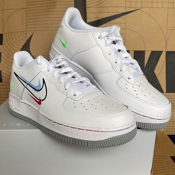 Nike Air Force 1 Low WMNS White/LT Green Spark-Aluminum  Multi Swoosh - Picture 9 of 16